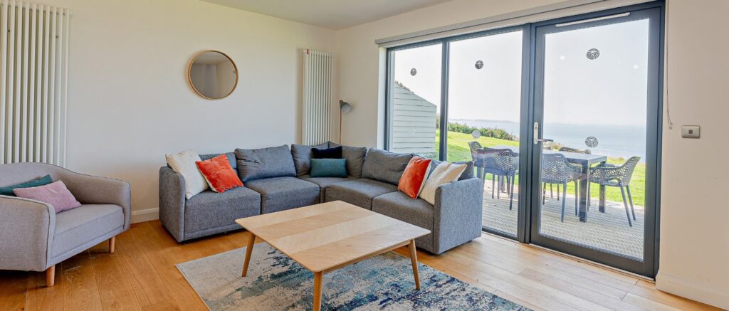 3 Bedroom Cottage With Sea Views (#18)